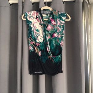Sleeveless Deletta Floral Blouse
